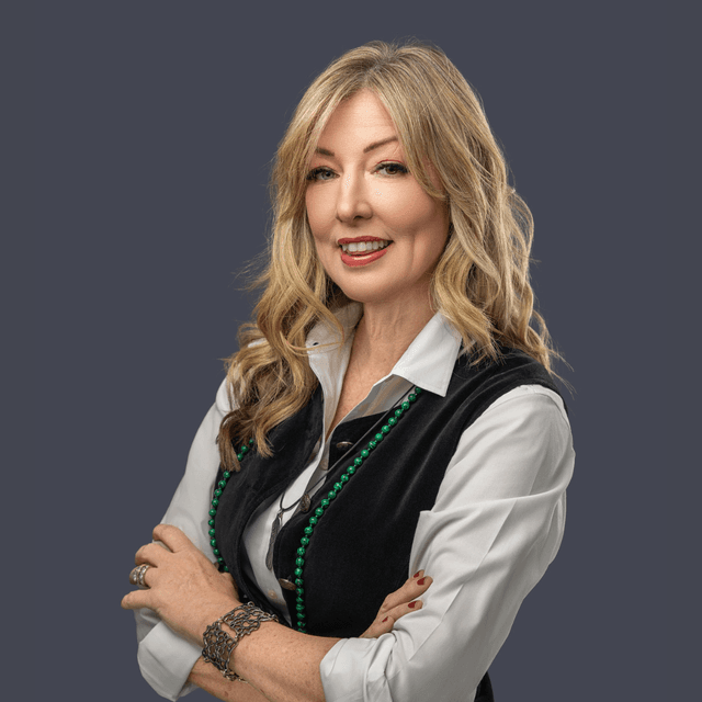 Lynn Rozak
